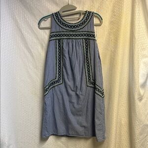 Vineyard Vines sleevless Blue and White Embroidered dress, 32” shoulder to hem.